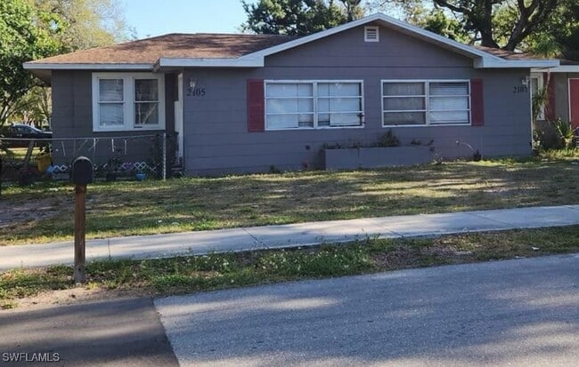 property at 2107 Franklin St
