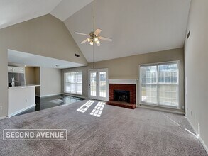 1008 Maria Dr in Mcdonough, GA - Foto de edificio - Building Photo