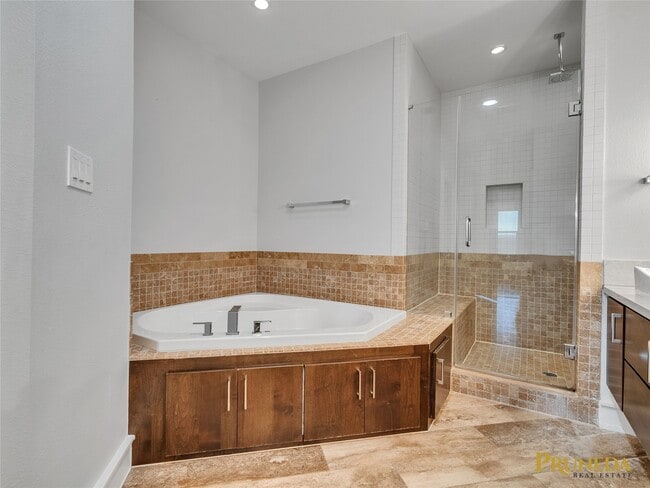 6108 Potomac Enclave Dr