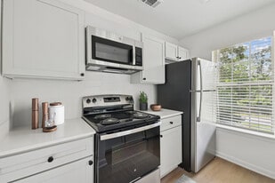 Avana Cityview in Marietta, GA - Building Photo