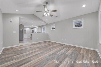 1424 Varnell Ave NE in Roanoke, VA - Building Photo - Building Photo