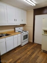 284 E Ohio Ave in Sebring, OH - Building Photo - Building Photo