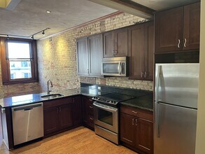 One Clinton Square in Syracuse, NY - Building Photo - Building Photo