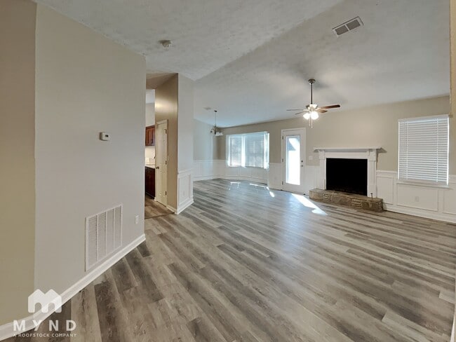 5491 La Fleur Trail in Stonecrest, GA - Building Photo - Building Photo