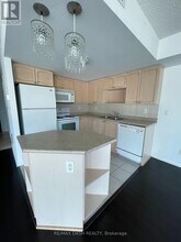 18 Yonge St in Toronto, ON - Building Photo - Building Photo