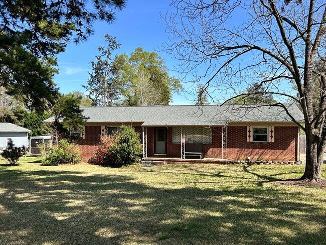 property at 864 Springdale Rd