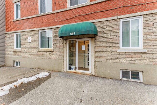 661 2E Av in Lachine, QC - Building Photo - Building Photo