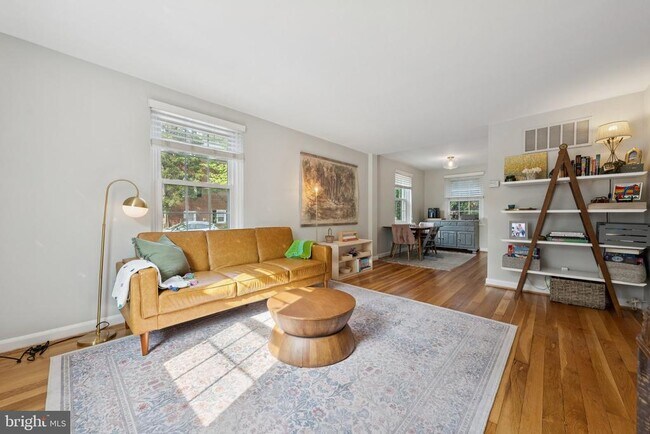 3230 S Utah St in Arlington, VA - Building Photo - Building Photo
