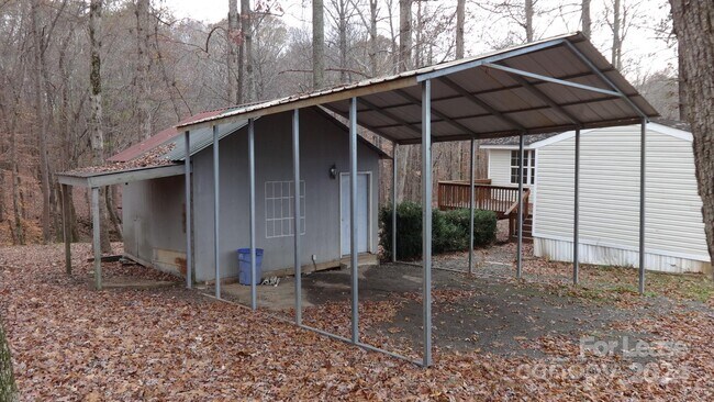 136 Sutton Ct in Statesville, NC - Building Photo - Building Photo