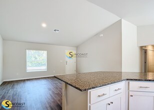 418 Yolanda St in Lehigh Acres, FL - Foto de edificio - Building Photo