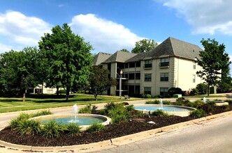 Arrow's Mark Apartments in Kansas City, KS - Building Photo - Building Photo