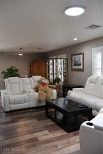 3124 Diamond Crest Ln in Henderson, NV - Building Photo - Building Photo