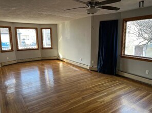44 Wright Ave, Unit 1 in Medford, MA - Building Photo - Building Photo