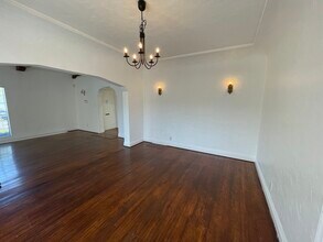 1602 S Stanley Ave, Unit 1600 in Los Angeles, CA - Building Photo - Building Photo