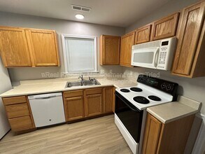 225 Braeburn Dr in Winston-Salem, NC - Building Photo - Building Photo
