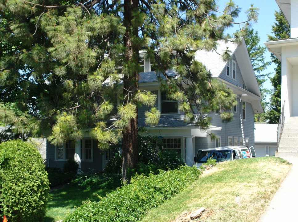 Cresent Terrace in Spokane, WA - Foto de edificio