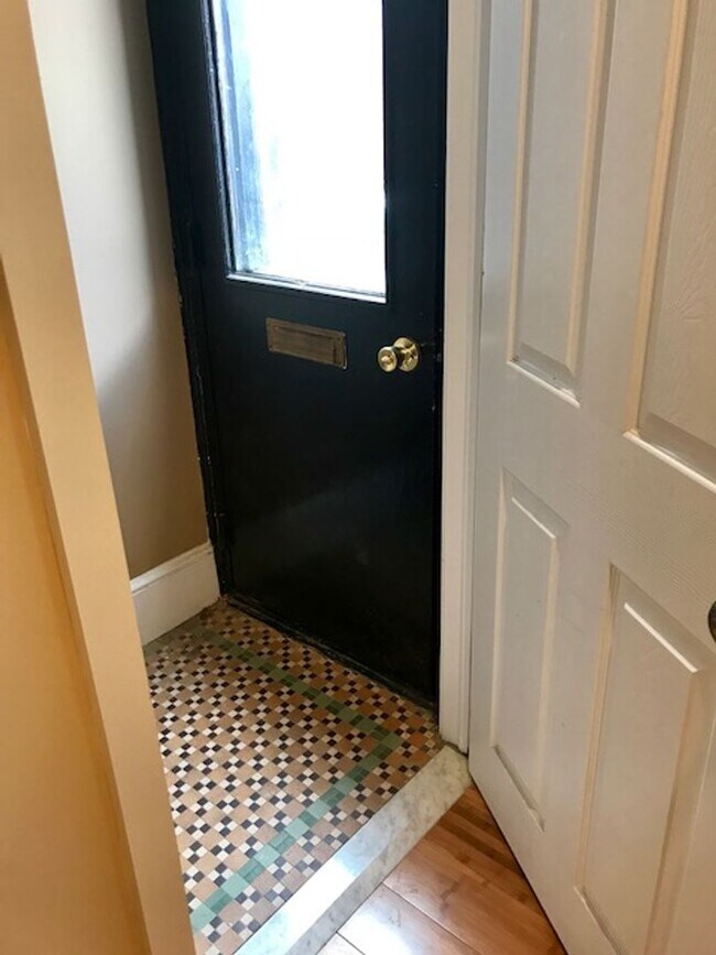 1527 W Porter St in Philadelphia, PA - Building Photo - Building Photo