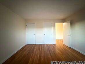 122 Dustin St in Boston, MA - Building Photo - Building Photo