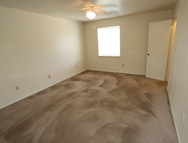 Camelot Apartments and Townhomes in Pine Bluff, AR - Foto de edificio - Interior Photo