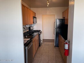 10 Ocean Blvd in Atlantic Highlands, NJ - Building Photo - Building Photo