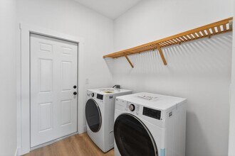 14242 Ingraham Blvd in Port Charlotte, FL - Building Photo - Building Photo