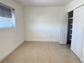 4300 SW 67th Ave in Miami, FL - Building Photo - Building Photo