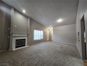 104 Lucy Thompson St in Las Vegas, NV - Building Photo - Building Photo