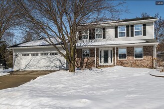 4235 Stoneham Ln NW in Rochester, MN - Building Photo - Building Photo