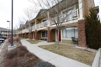 Pinon Glen in Boulder, CO - Building Photo - Building Photo