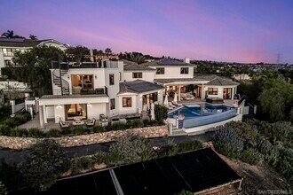 7335 El Fuerte St in Carlsbad, CA - Building Photo - Building Photo