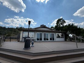 901 Madrona Dr in Canyon Lake, TX - Building Photo