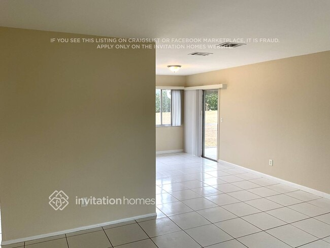 785 SW Belmont Cir in Port St. Lucie, FL - Foto de edificio - Building Photo
