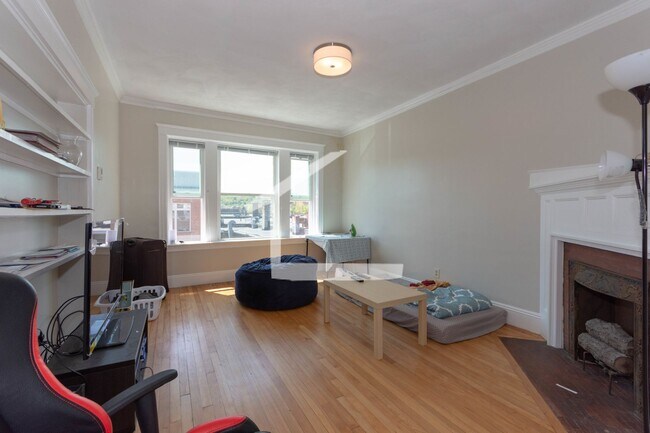 property at 19 Gardner St