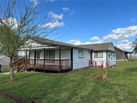 851 S Jersey St in Siloam Springs, AR - Building Photo