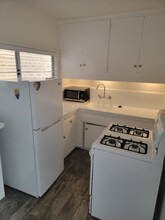 2020 Hermosa Ave in Hermosa Beach, CA - Building Photo - Building Photo