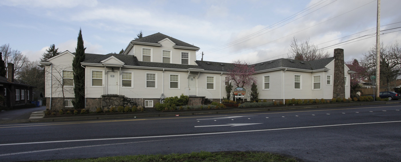 Courtyard Apartments in Vancouver, WA - Building Photo