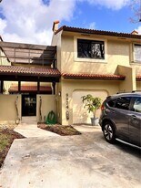 9974 Costa Del Sol Blvd in Doral, FL - Building Photo