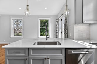 Norwalk Green Living Properties in Norwalk, CT - Foto de edificio - Building Photo