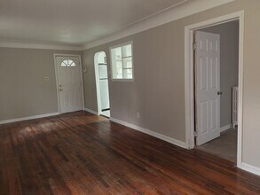20948 Ridgemont Rd in Harper Woods, MI - Foto de edificio - Building Photo