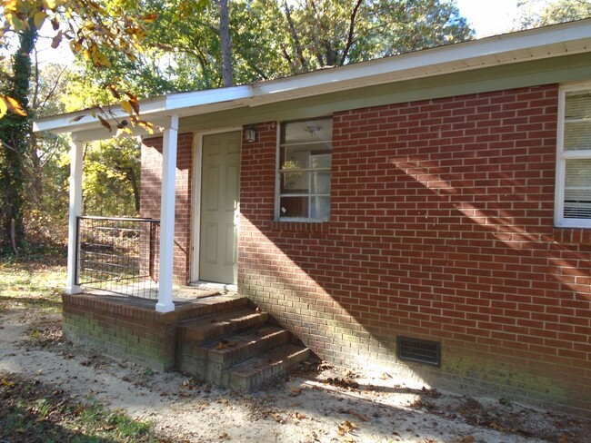 316 Old Shaw Rd in Fayetteville, NC - Building Photo - Building Photo