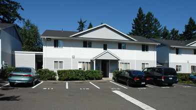 Trymax Apartments in Portland, OR - Building Photo - Building Photo