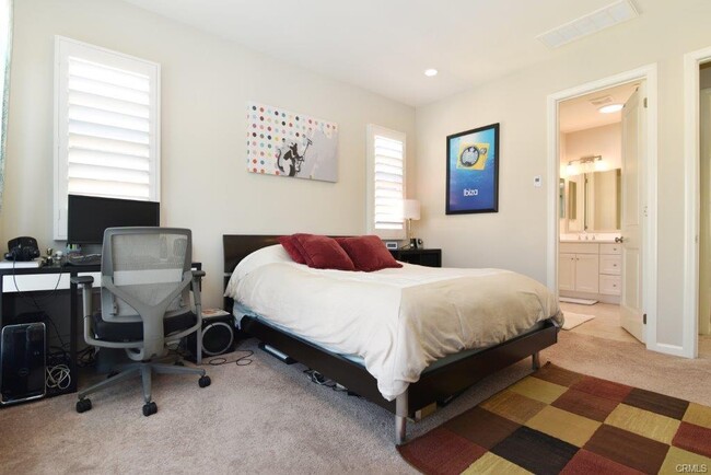 84 Painted Trellis in Irvine, CA - Building Photo - Building Photo