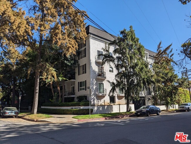 property at 100 N Wetherly Dr