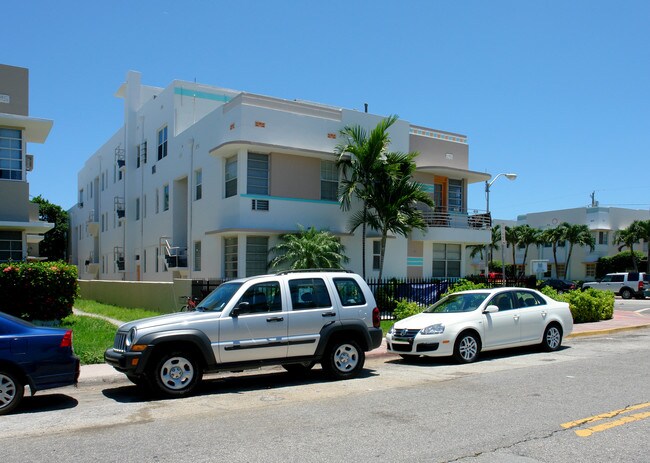 The Latoro in Miami Beach, FL - Building Photo - Building Photo