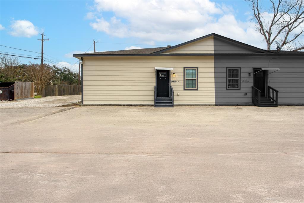 14310 Sweeney Rd in Houston, TX - Building Photo
