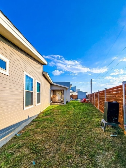 2375 Oak Breeze Cir, Unit 914 in Eagle Pass, TX - Building Photo - Building Photo