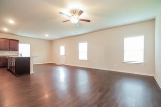 432 Vermeer Ct in Locust Grove, GA - Foto de edificio - Building Photo