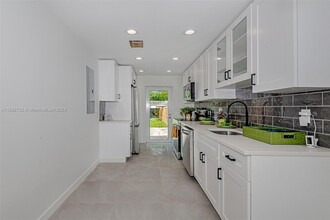 1205 NW 2nd Ave, Unit A in Fort Lauderdale, FL - Building Photo - Building Photo