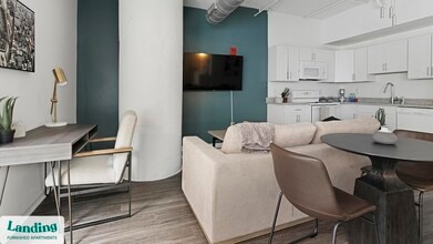 222 E Saratoga St in Baltimore, MD - Building Photo - Building Photo