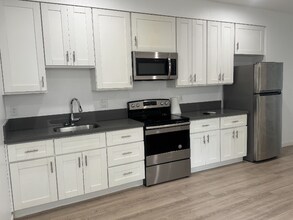 532 Cesar E. Chavez Pkwy in San Diego, CA - Building Photo - Building Photo